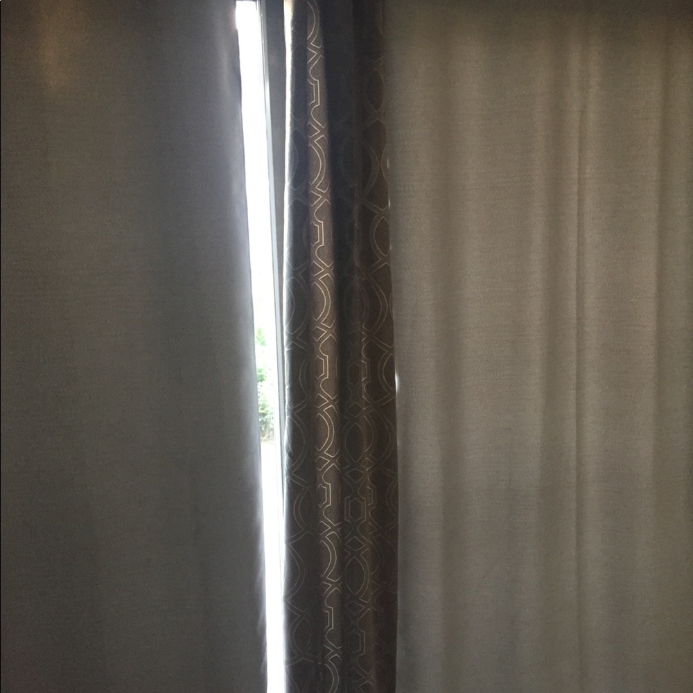 Curtains - Picture 5 of 5